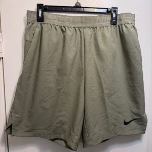 Men's Nike Flex Shorts Light Green Large